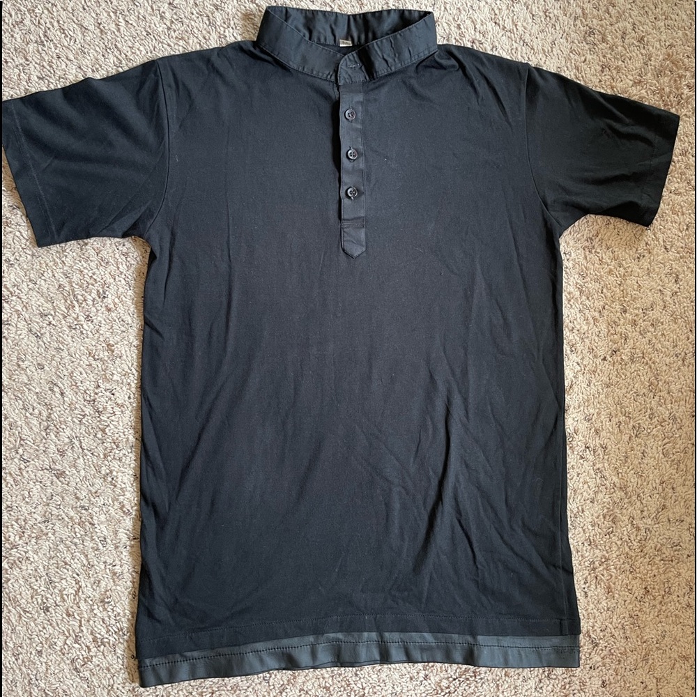 Black Mock Neck Buttoned Tee w/ Leather detail (M)